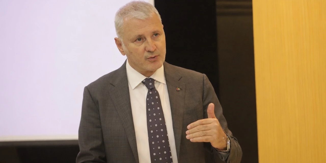 “Yatırımlar demiryolu altyapısıyla planlanmalı”