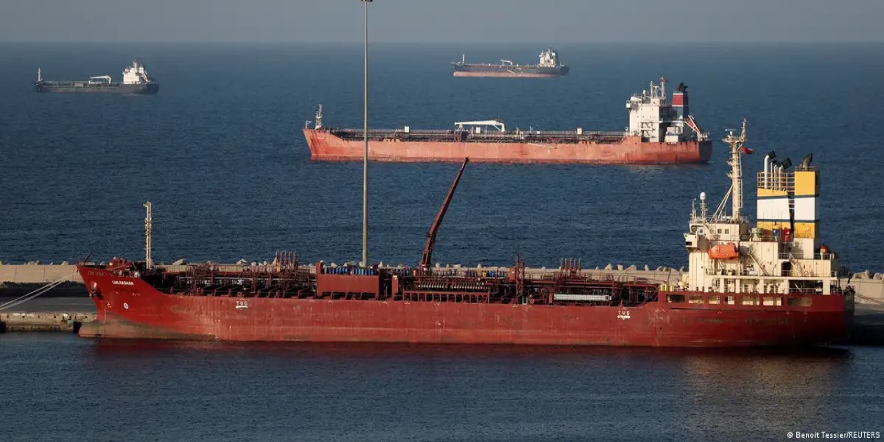 Hürmüz Boğazı'nda mahsur kalan denizcilerde erzak endişesi