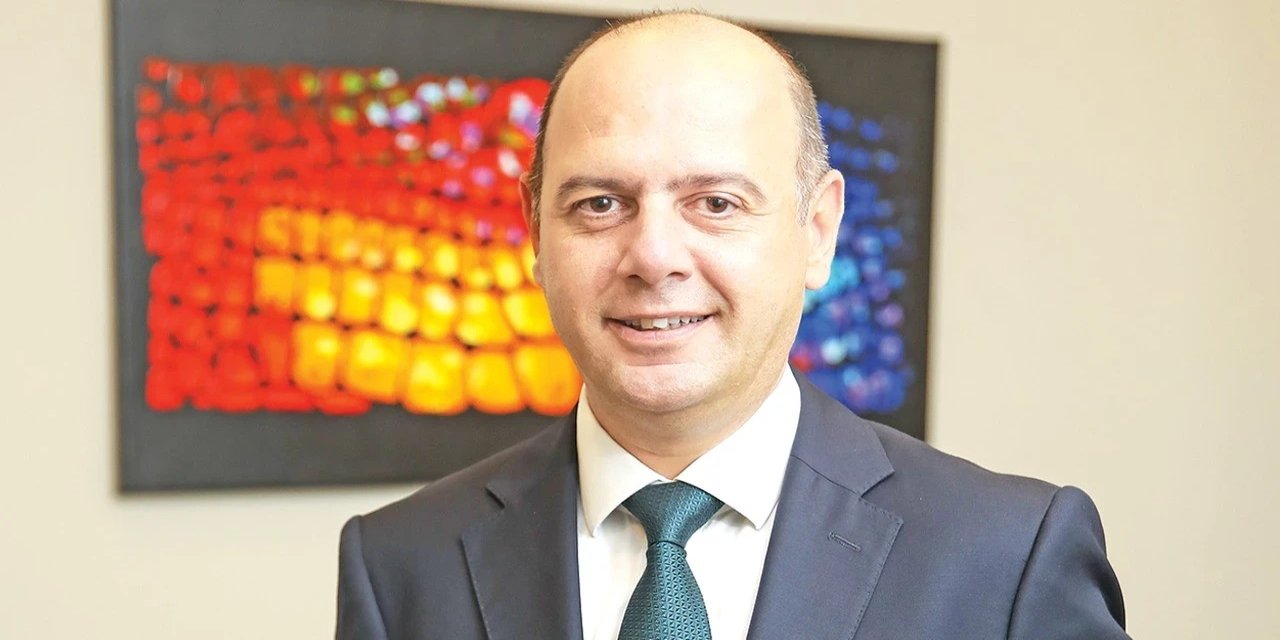 Eşref Zeka, bugün görevinden ayrılıyor