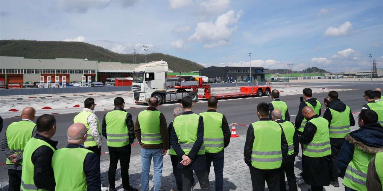 Tırsan’ın Pendle Low Loader’ına Türkiye ve Avrupa’da tam not