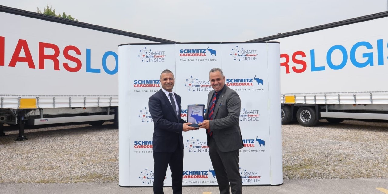 Schmitz Cargobull, 500. treyleri de Mars Logistics'e teslim etti