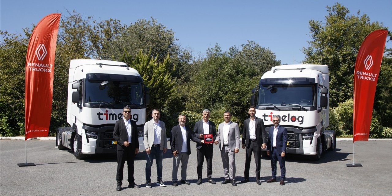 Timelog Lojistik, 20 Renault Trucks T 480 çekici ile araç parkını gençleştirdi