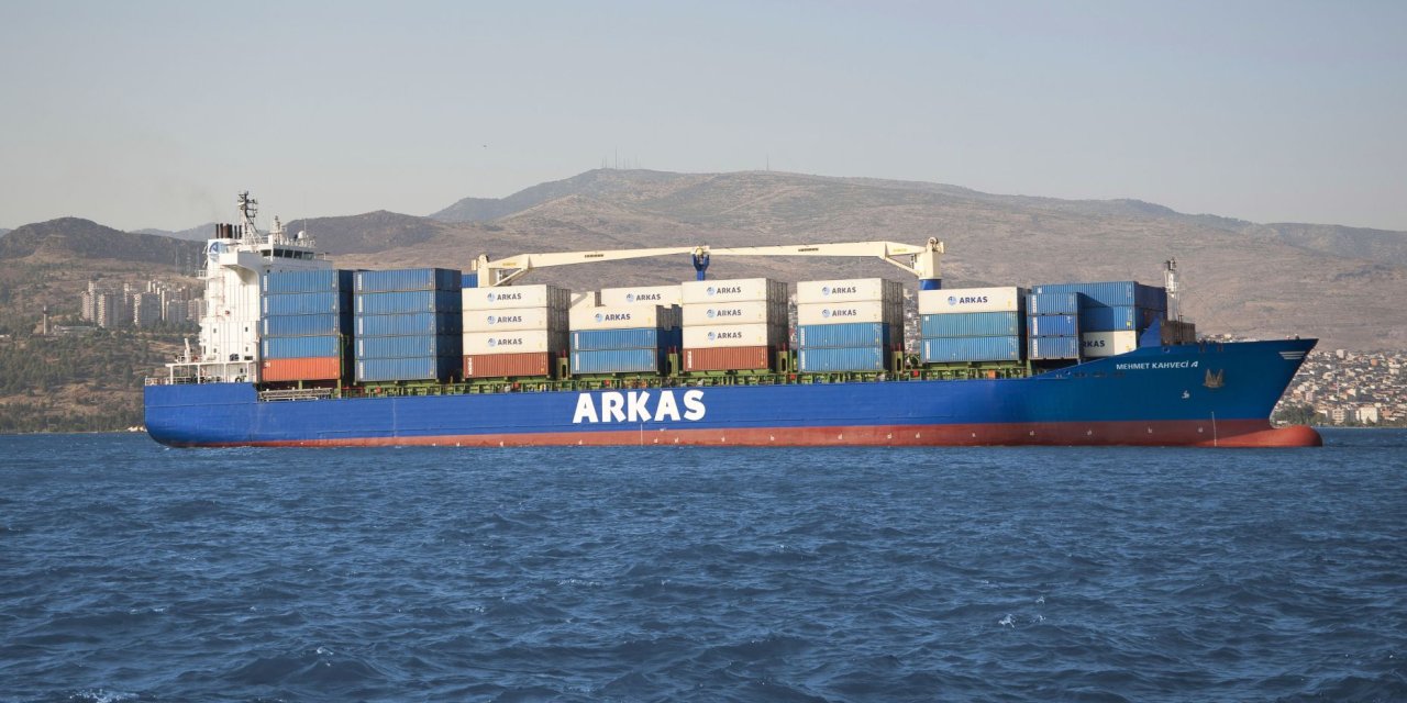 Arkas Line, Rusya’ya artık St. Petersburg üzerinden ulaşıyor