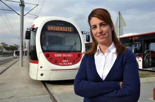 Atanamayan öğretmen tren makinisti oldu