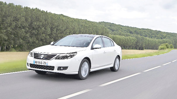 Dizel motorlu Latitude EDC versiyonuyla satışta