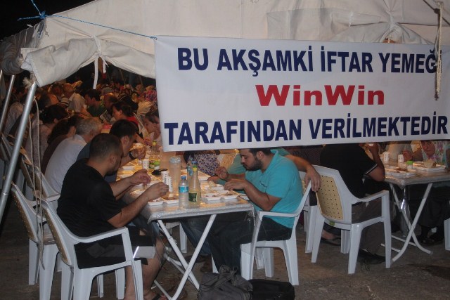 WinWin'den Trabzon'da dev iftar yemeği
