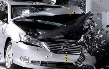 Lüks otomobiller sınıfta kaldı