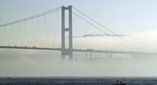 İstanbul Boğazı gemi trafiğine kapatıldı