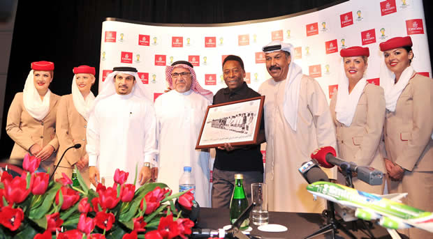 Pele Emirates’in küresel temsilcisi oldu