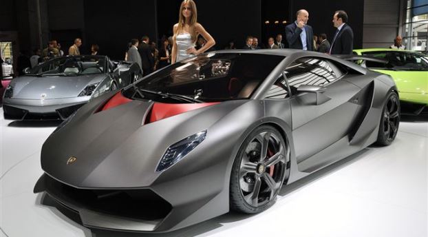 Lamborghini'nin yeni modeli çok konuşulacak