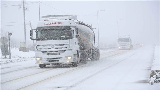 Bolu Dağı'nda yoğun kar yağışı