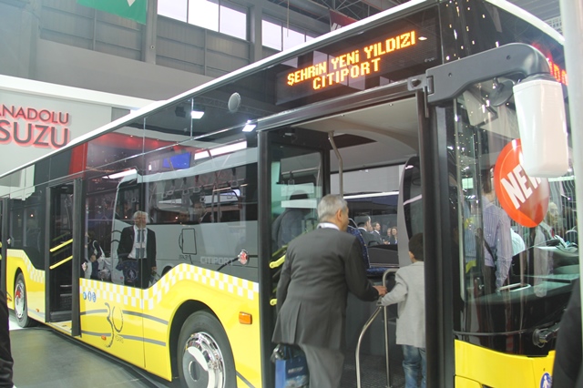 Anadolu Isuzu'nun 12 metre gösterisi