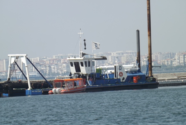 Marina yoksunu İzmir