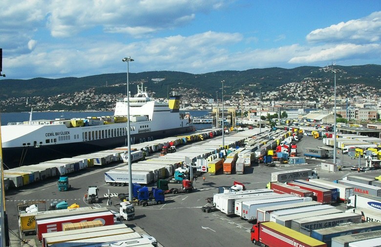 138 bin 628 aracı Ro-Ro'lar ile taşıdık