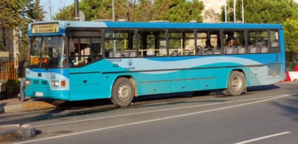 İstanbul'da halk otobüsçüleri 'zam' istiyor