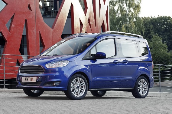 Ford Courier’ler sahaya da indi