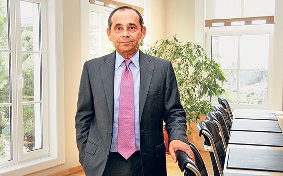 Oto pazarı yüzde 24 daraldı ihracat yüzde 8 arttı