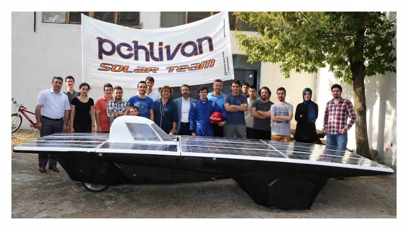 Saatte 110 kilometre hıza ulaşabilen yerli güneş enerjili otomobil