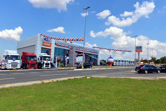 Ford Trucks'ın yeni bayisi Silivri'de açıldı
