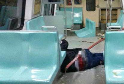 İstanbul metrosunda 'demir çubuk' kazası