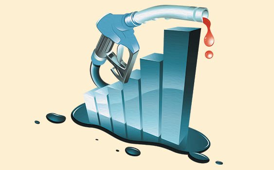 Petrol 50 dolara düşse bile bu vergilerle ucuz benzin hayal