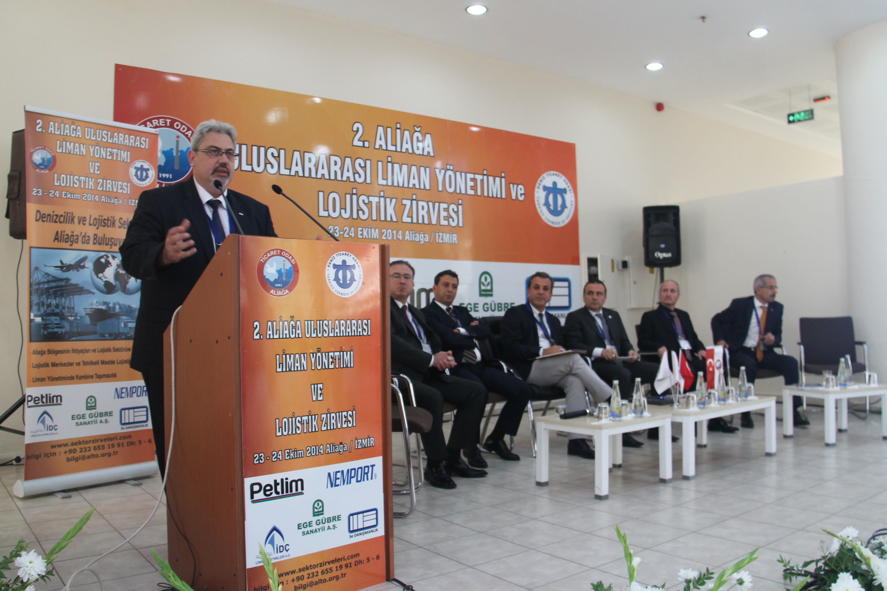 Nemrut ve Yeni Foça açıklarında çatışma olasılığı yüksek