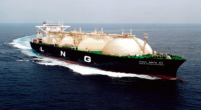 LNG ithalatı için gemi kiraladı