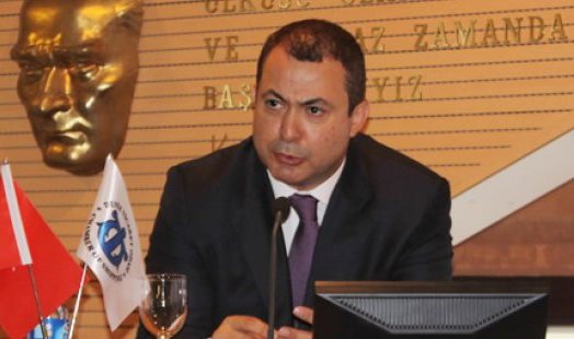“Varış bildiriminde limana yanaşma şartı beklemeleri artırır”