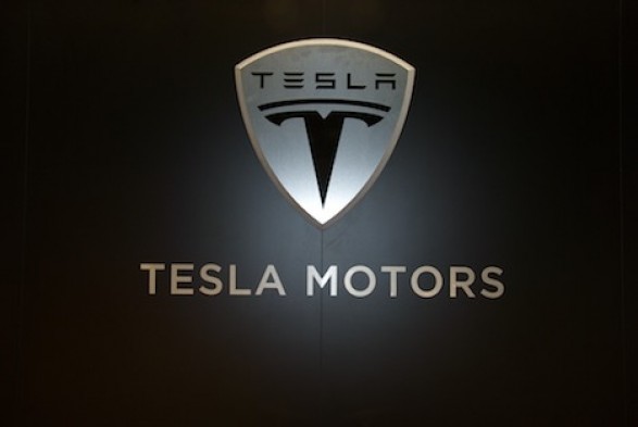 Tesla Motors 2016'ya SUV modeliyle girecek