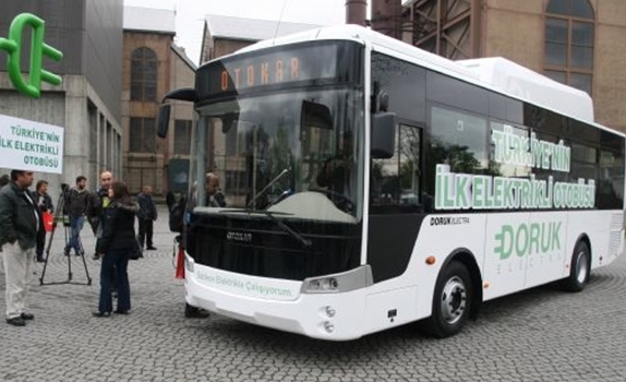 İlk elektrikli otobüs kampüslerde