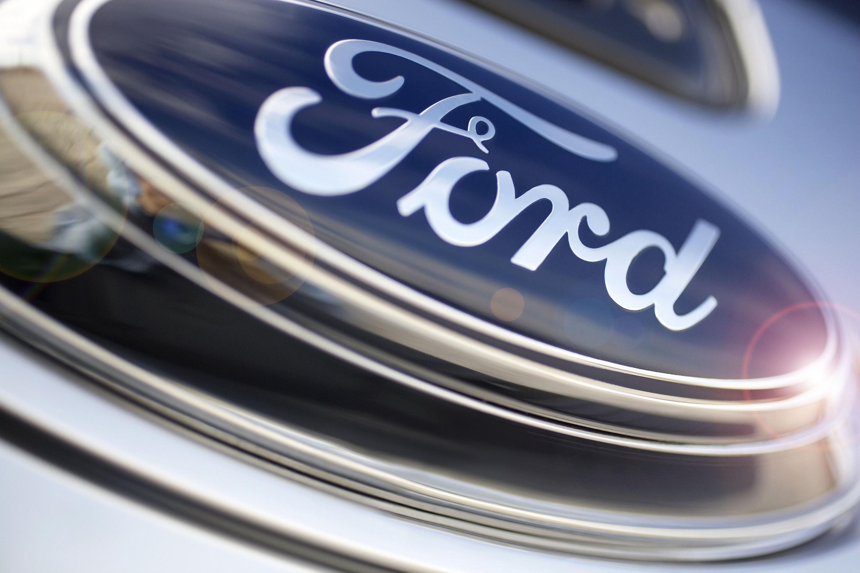 Ford'un karı 52 milyon dolara geriledi