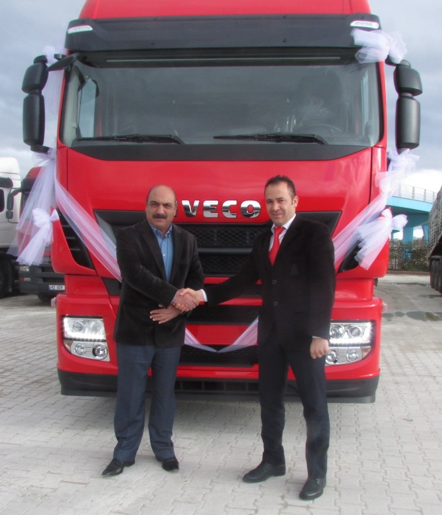 Iveco Büyüsoylu’dan ilk çekici teslimatı