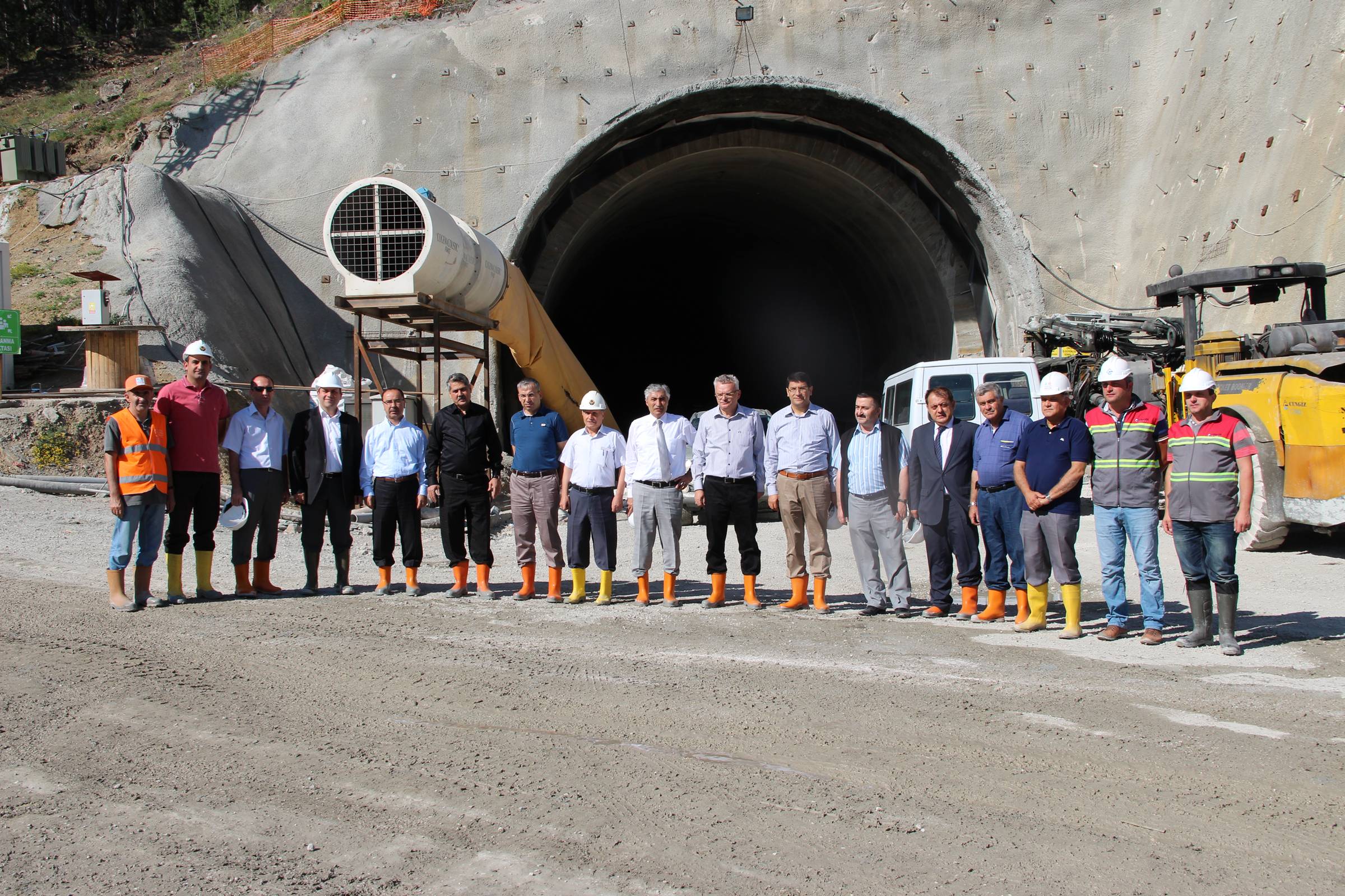 Ilgaz Dağı Tüneli 8 dakikada geçilecek