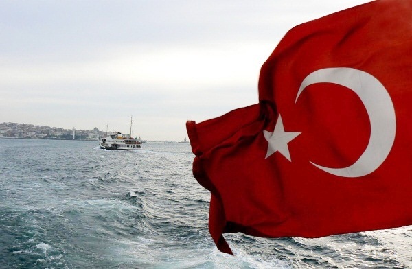 Denizde Türk Bayrağı’na teşvik