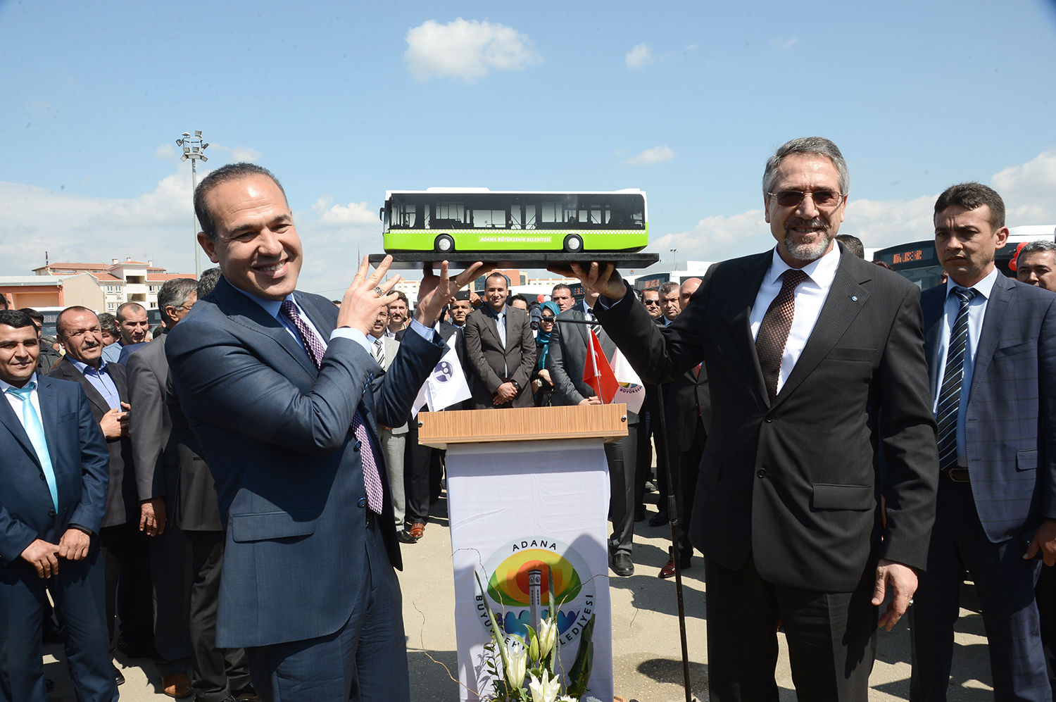 Adana :üyükşehir Belediyesi'ne 20 Avenue