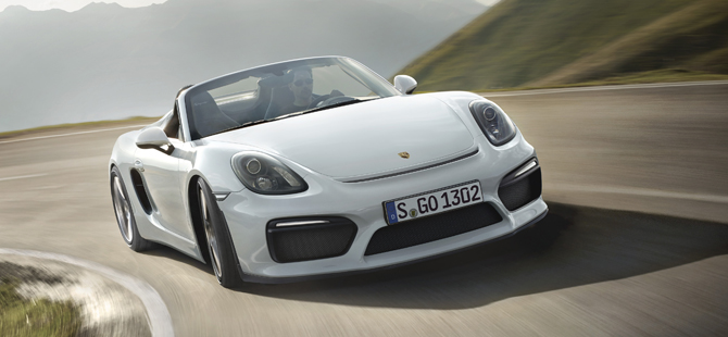 Porsche yeni yıldızını tanıttı