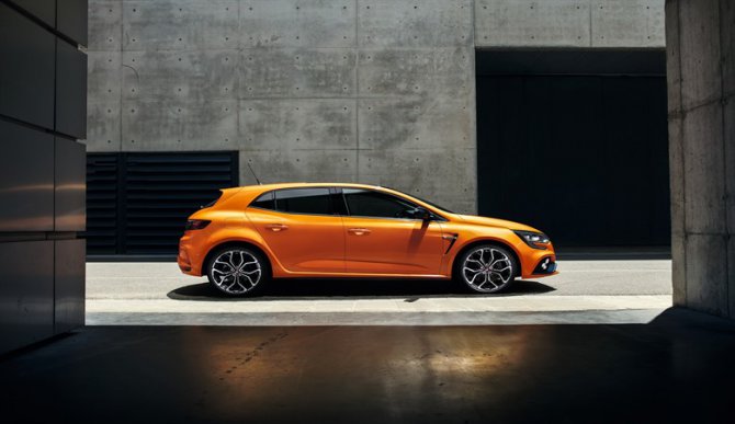 1519366027_21195096_2017_new_renault_megane_r_s_780x450.jpg