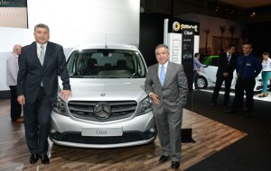 Mercedes-Benz Auto Show 2012’de