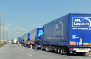 Geçiş belgeleri ve TIR karnesi aralıkta azaldı