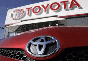 Toyota, GM'den ünvanını geri aldı