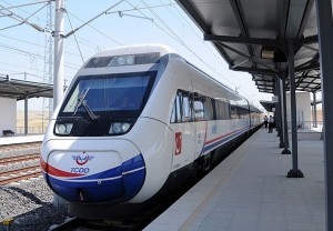 İstanbul-Sivas hızlı trenle 5 saate inecek