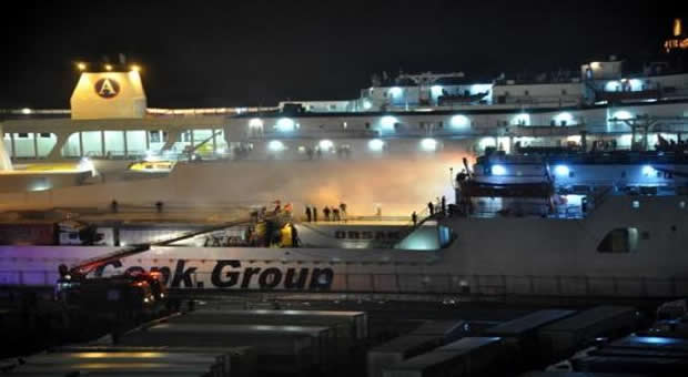 Gemide korkutan yangın