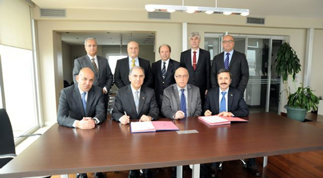LST Projesinde tedarikçilerle imzalar atıldı
