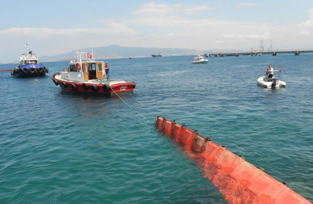 Uzmar’dan deniz kirliliğine acil müdahale tatbikatı