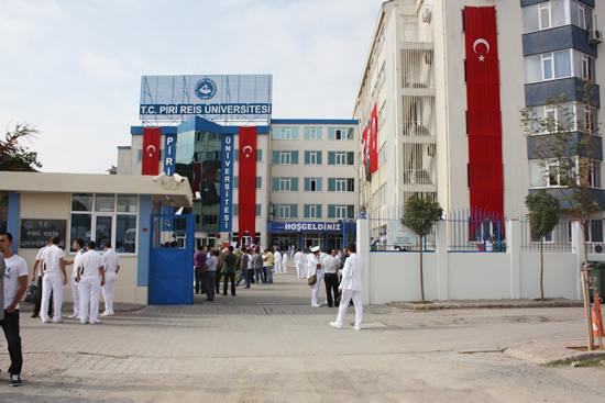 Piri Reis Üniversitesi tartışılmalı