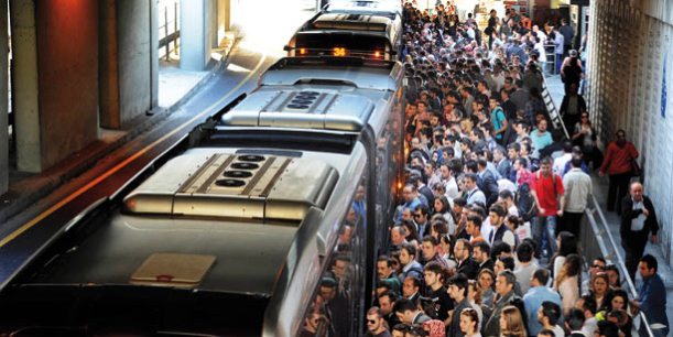 Kadir Topbaş'tan metrobüs açıklaması