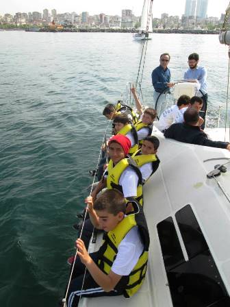 Denizci öğrenciler, geleceğe yelken açtı