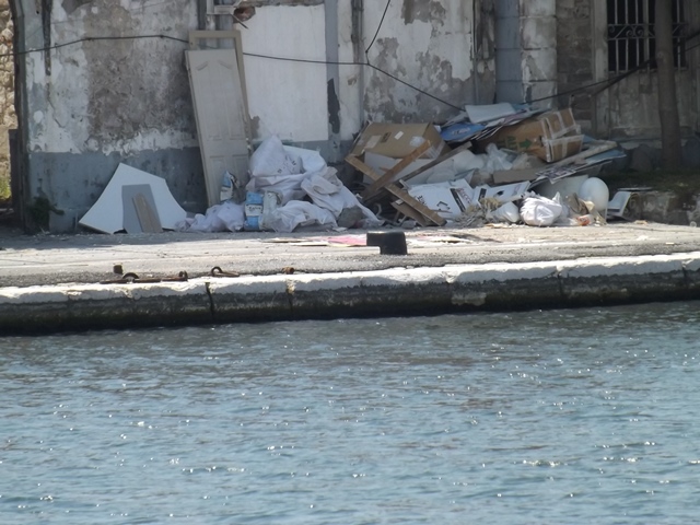 Marina yoksunu İzmir