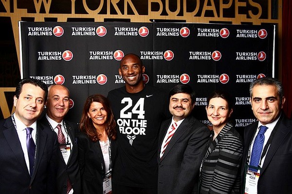 Kobe hayranları THY standında buluştu