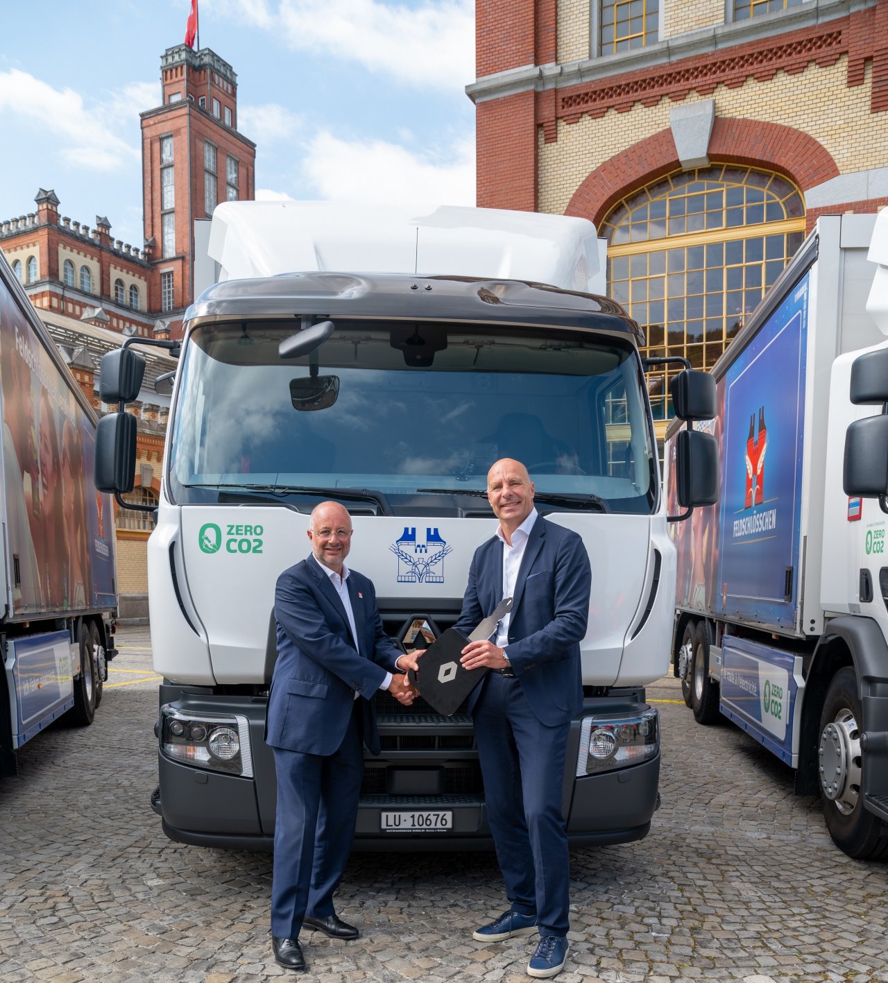 solda-bruno-blin-renault-trucks-bas-kan-sag-da-thomas-amstutz-feldschlo-sschen-ceo-su.jpg